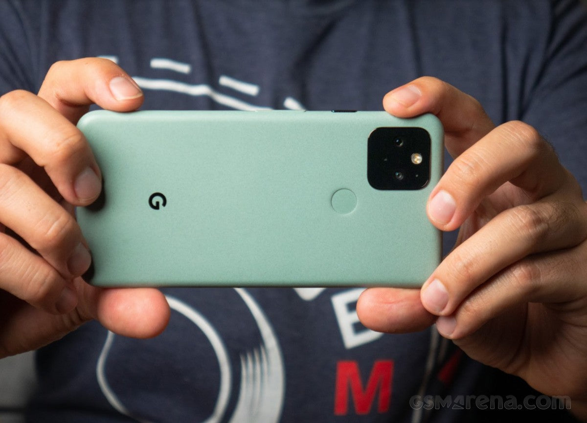 Sklopivi Google Pixel koji ima istu glavnu kameru od 12,2 MP kao i Pixel 5